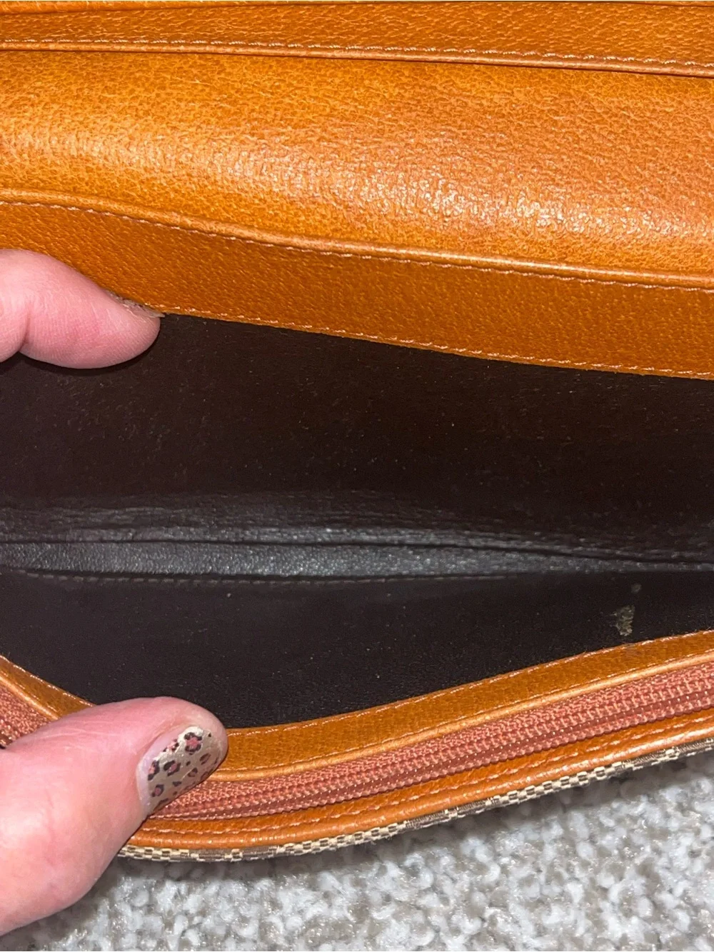 Gucci Studded Wallet - Picture 6 of 12